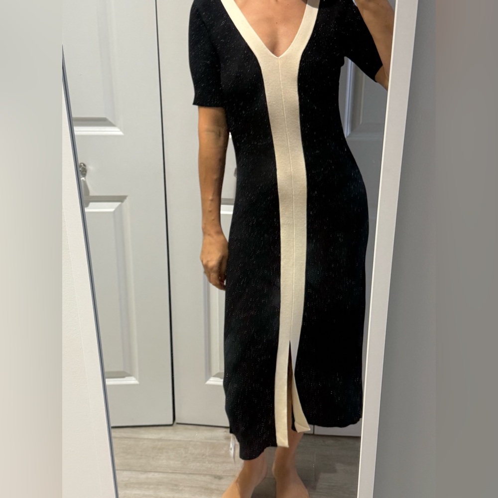 NWT Commense Two Tone V-Neck Knit Slit Midi Dress